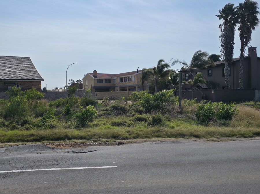 0 Bedroom Property for Sale in Wavecrest Eastern Cape